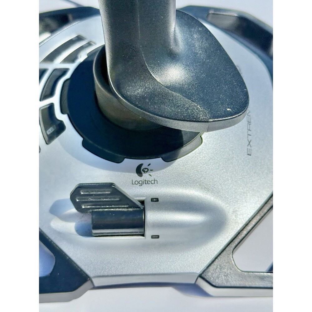 Logitech X30 Extreme 3D Pro Flight Control Joystick Tested - Picture 3 of 9